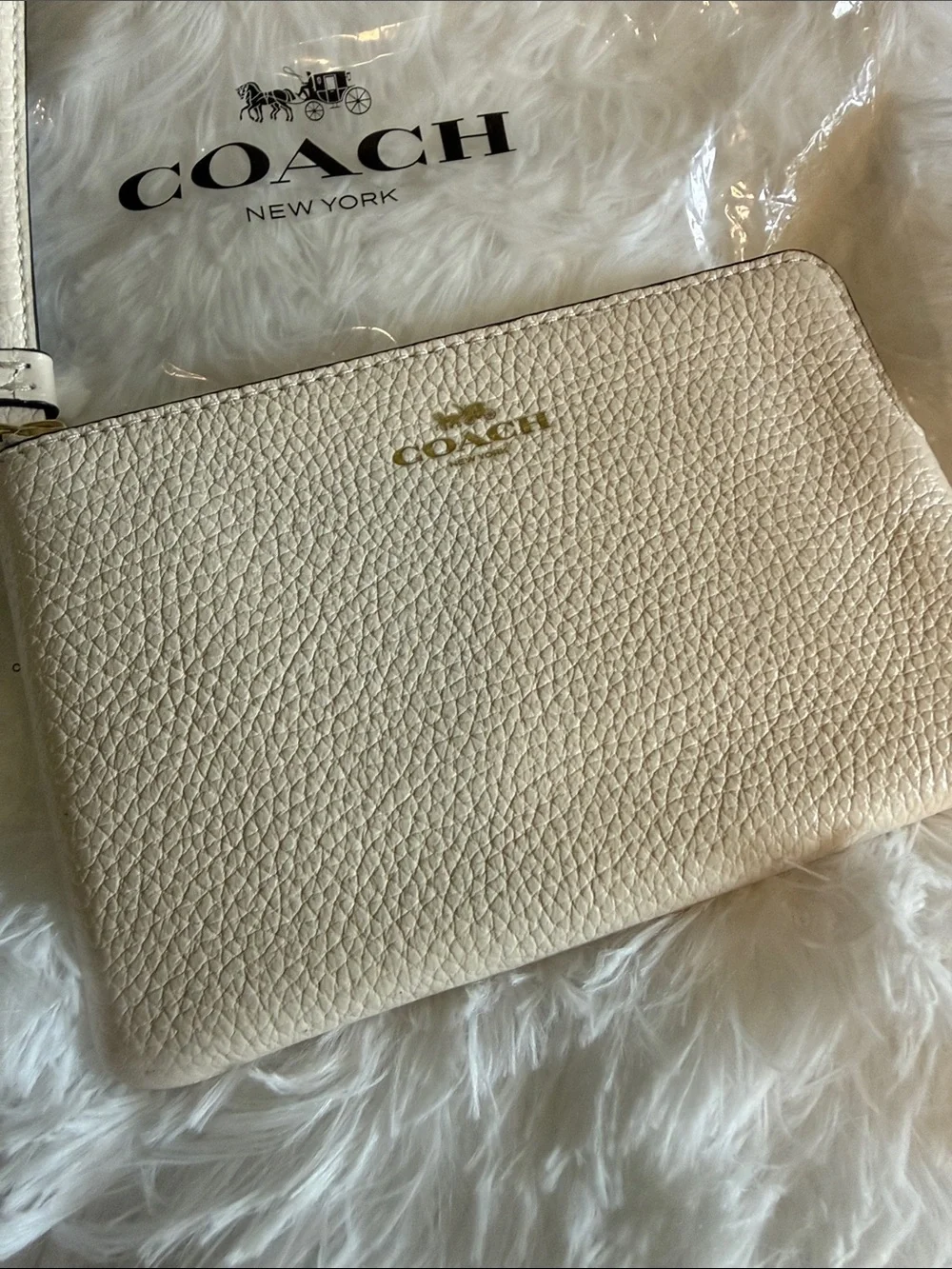 NEW! Coach Cream Pebbled Leather Wristlet with Gold Logo